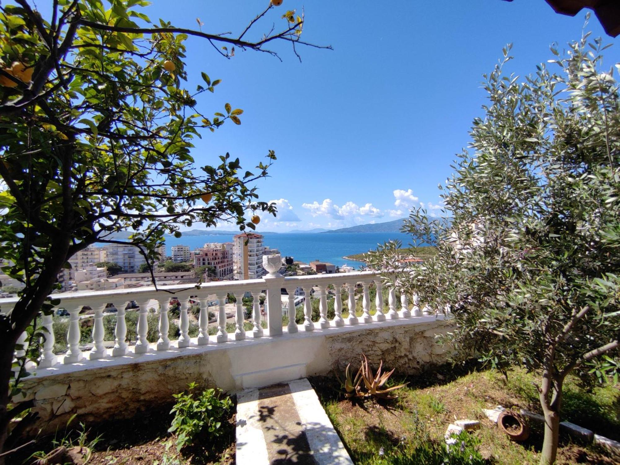 Aris Apartment Sarande Exterior photo